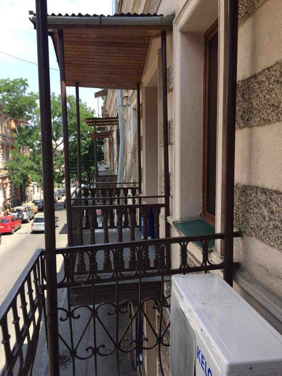 Old Tbilisi Mountain View Apartment Exterior photo